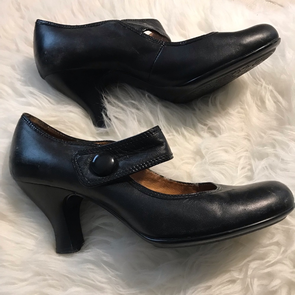 Soft Mary Janes (leather)